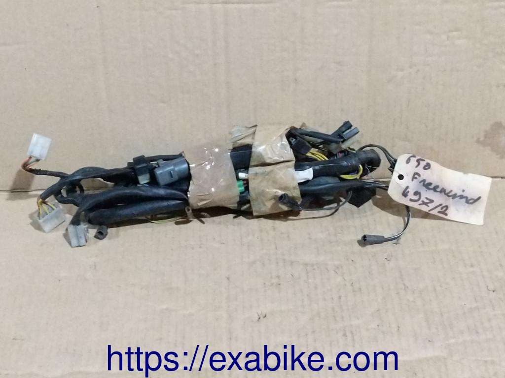 faisceau electrique Suzuki XF 650 Freewind - photo 1