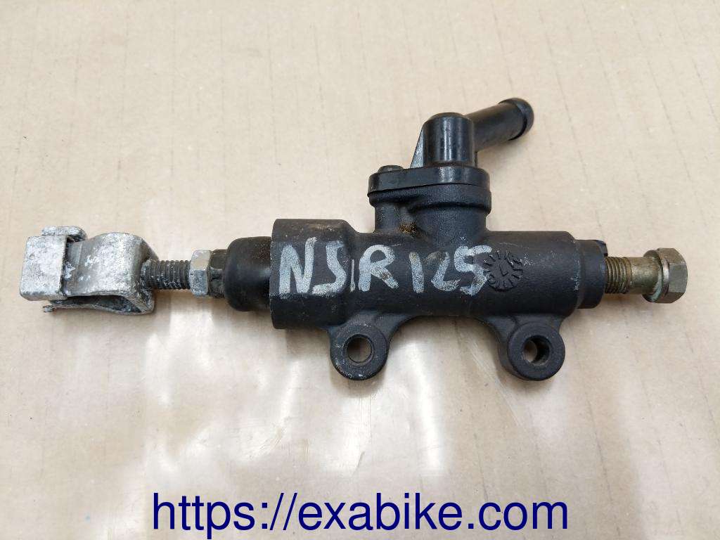 rear master cylinder Honda NSR 125 - photo 1