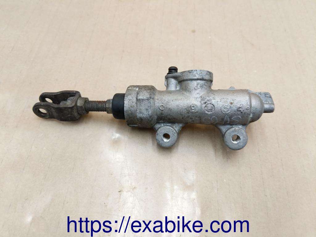 rear master cylinder Suzuki SV 650 - photo 1