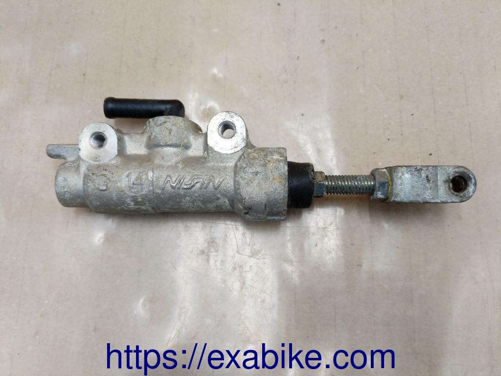 rear master cylinder Suzuki DR650RSE - photo 2