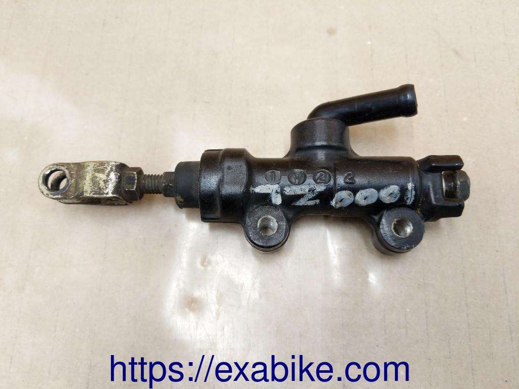 rear master cylinder Kawasaki ZL 1000 Eliminator - photo 1