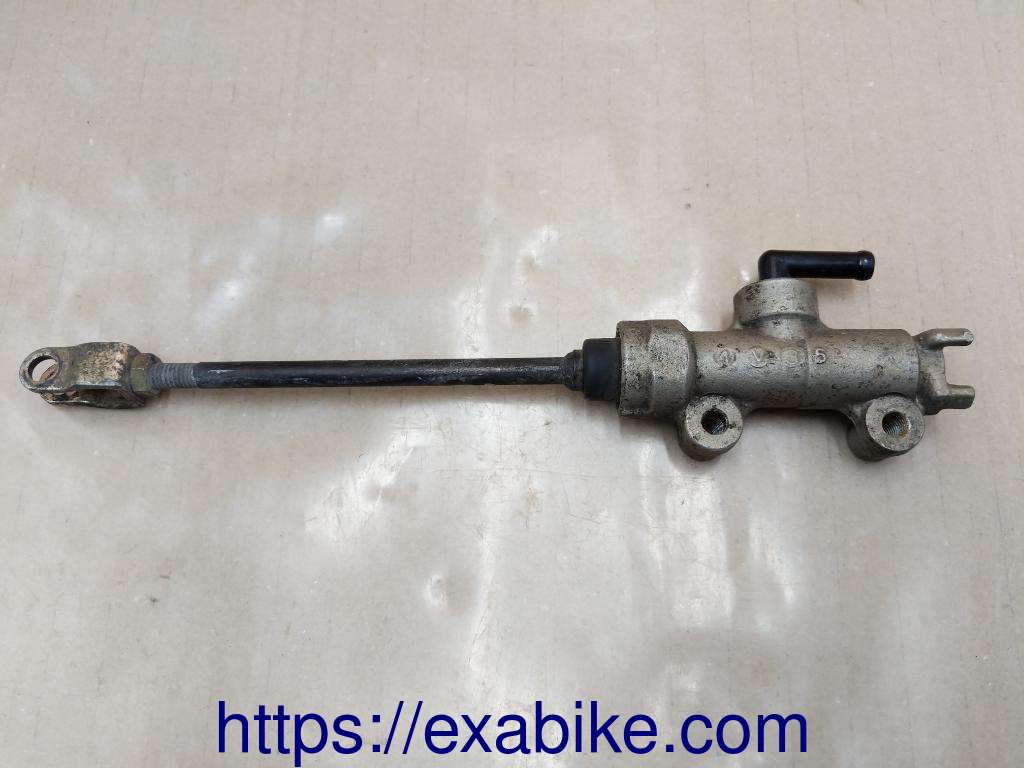 rear master cylinder Kawasaki KLE 500 - photo 1
