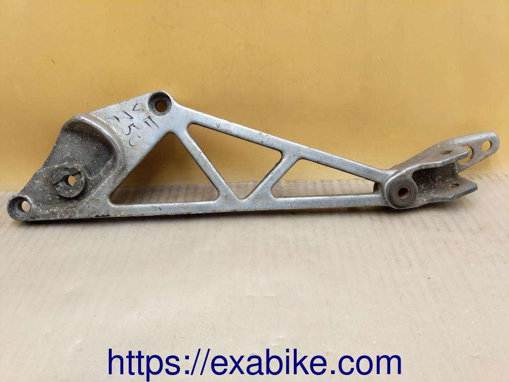 platine repose-pied gauche Honda VF750F - photo 1