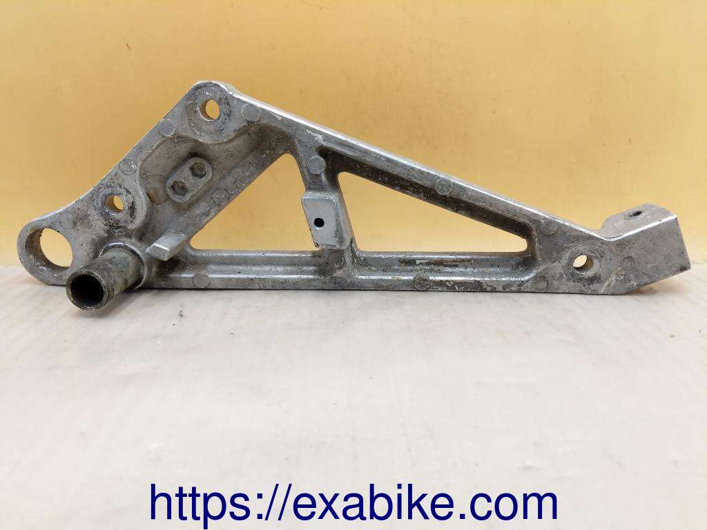 platine repose-pied droite Honda VT500E - photo 2