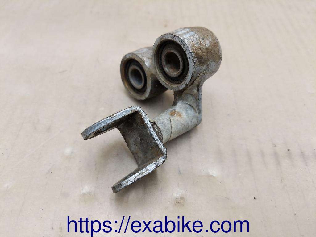 footrest bracket, front left Suzuki GSX1100G - photo 1