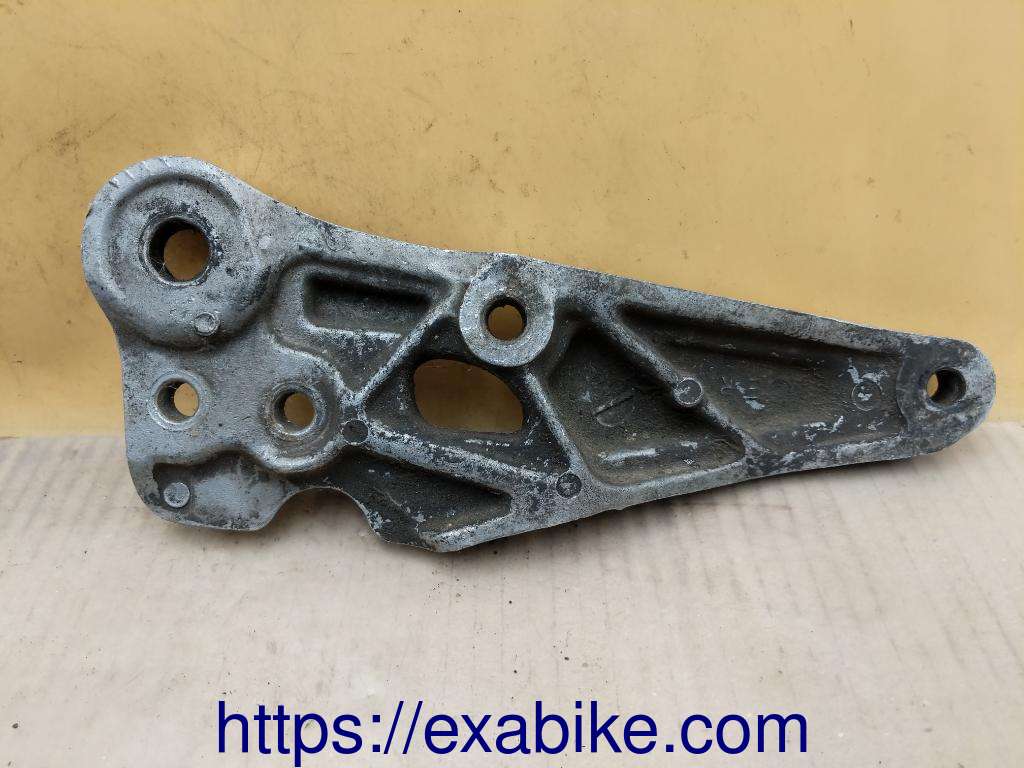 footrest plate, right Suzuki GSX 1100 - photo 2