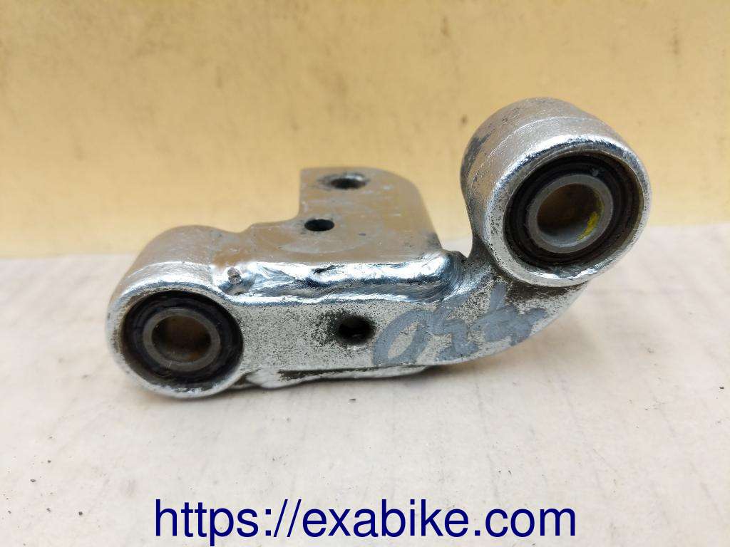 footrest bracket front left Suzuki GSX 750 EF - photo 2