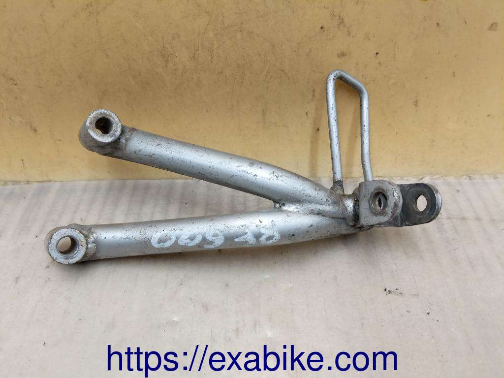 footrest bracket, rear left Suzuki RF 600 - photo 2