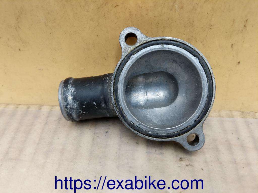 pipe à eau Honda VFR 750 - photo 2
