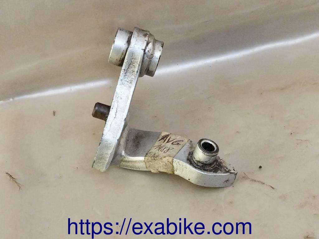 footrest bracket, front right Honda XRV 650 Africa Twin - photo 1