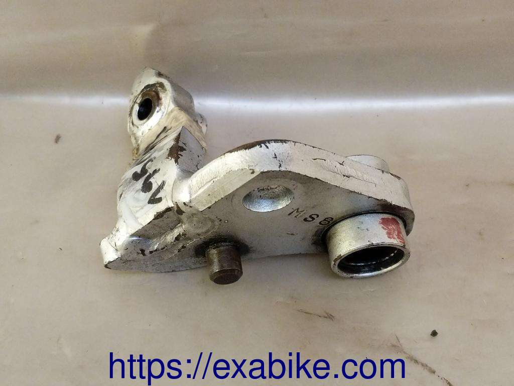 footrest bracket, front right Honda XRV 650 Africa Twin - photo 2