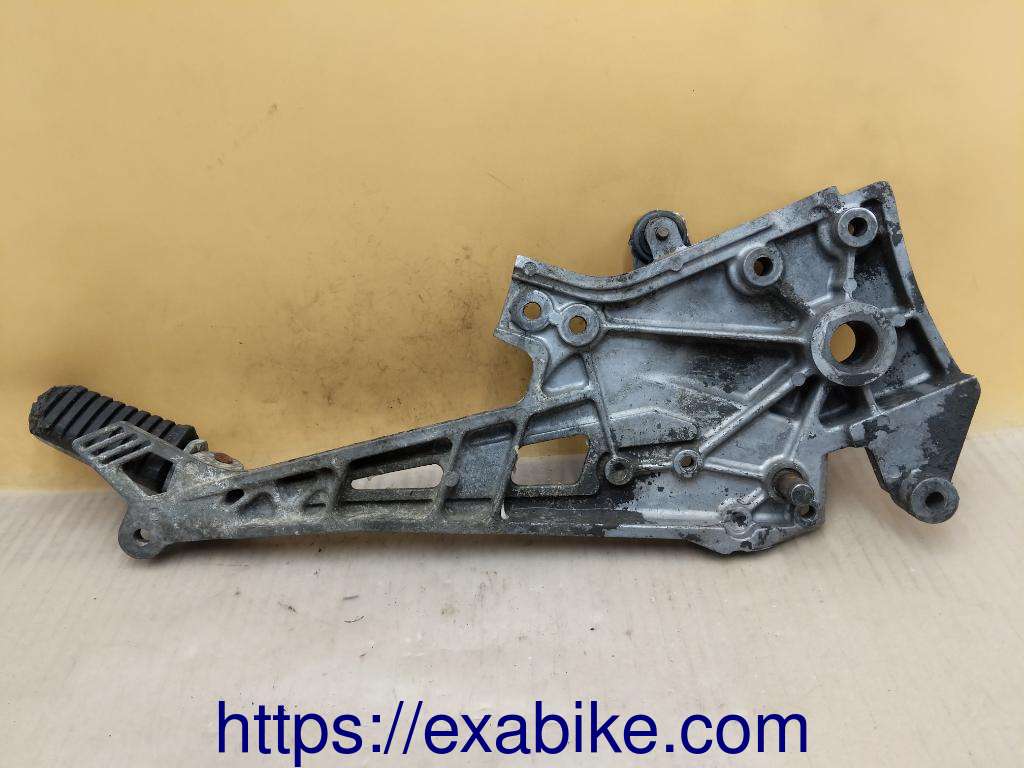 footrest plate, rear left Kawasaki GPZ 900 Ninja - photo 2