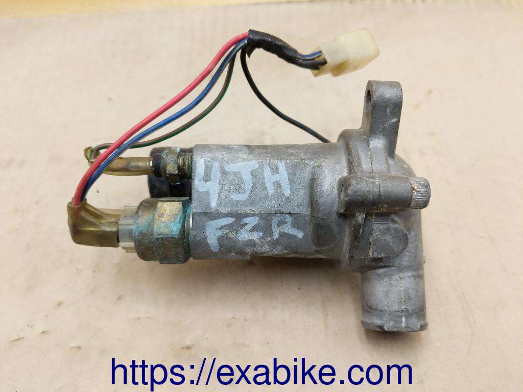 thermostat case Yamaha 600 FZR - photo 1