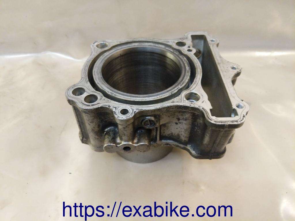 cylinder, front Suzuki SV 650 - photo 2