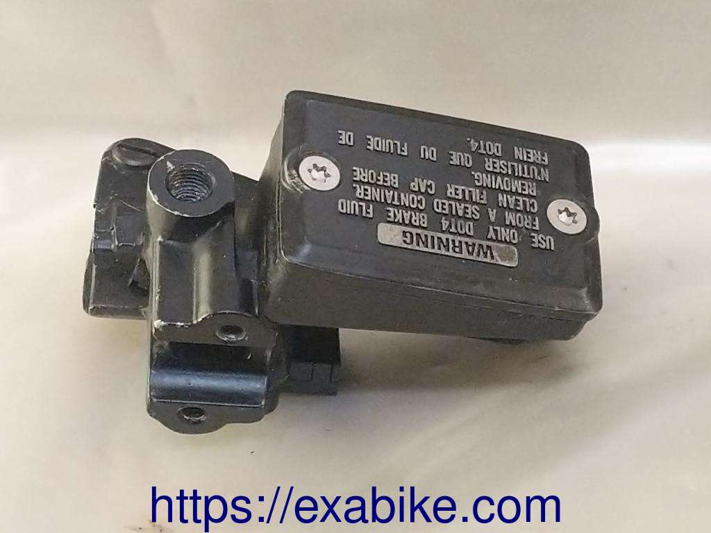 clutch master cylinder Kawasaki ZX10 Tomcat - photo 1