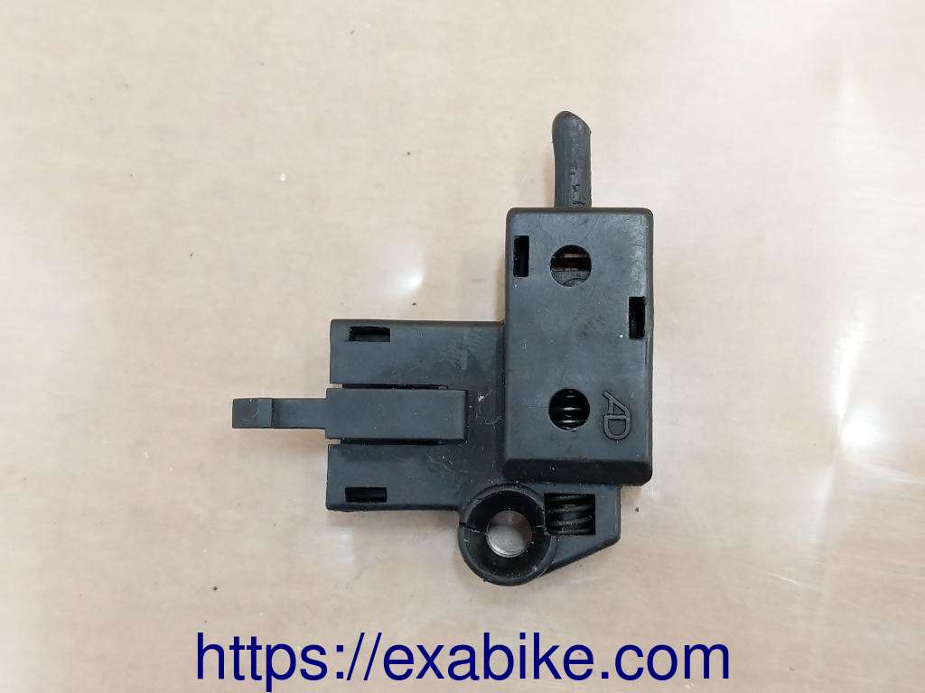 switch Yamaha XJR 1200 - photo 1