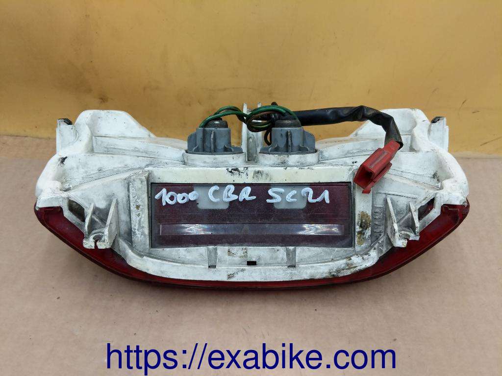 tail light Honda CBR1000F - photo 3