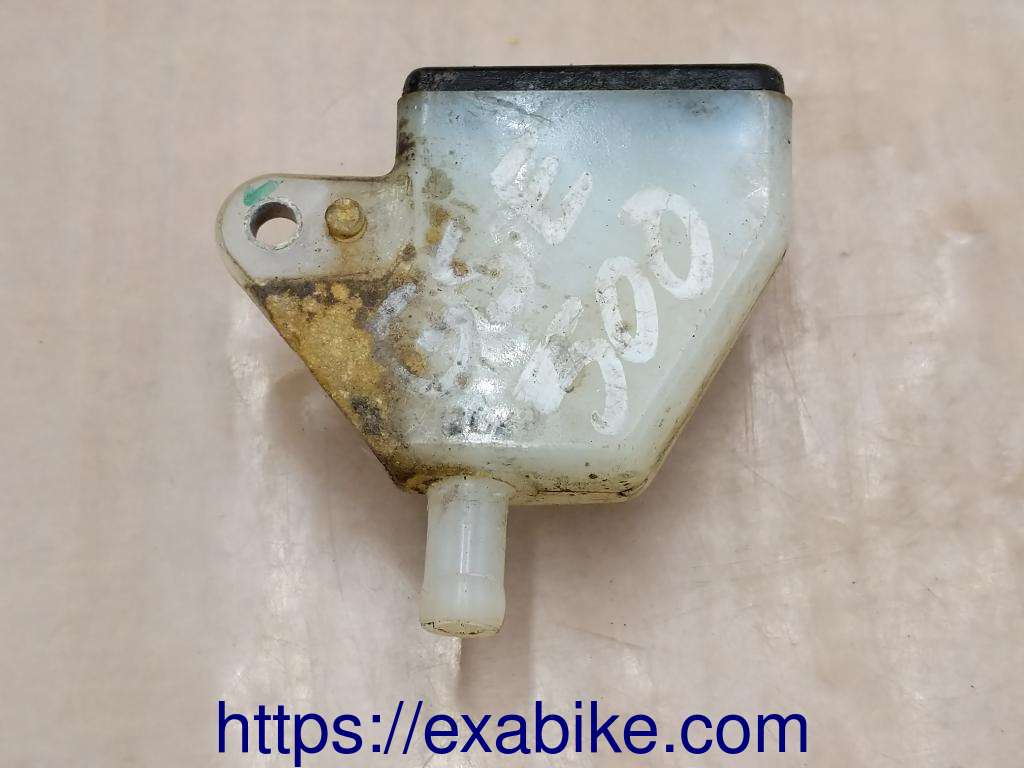 brake fluid reserve Suzuki GSE 500 - photo 2