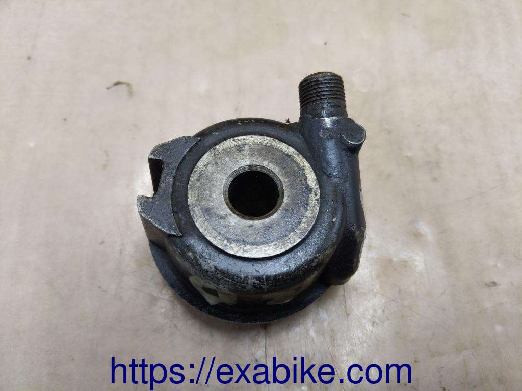 speedometer gear Yamaha 50 RD - photo 1