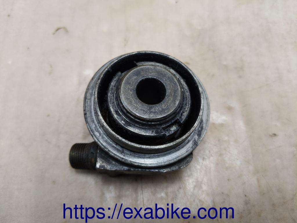 speedometer gear Yamaha 50 RD - photo 2