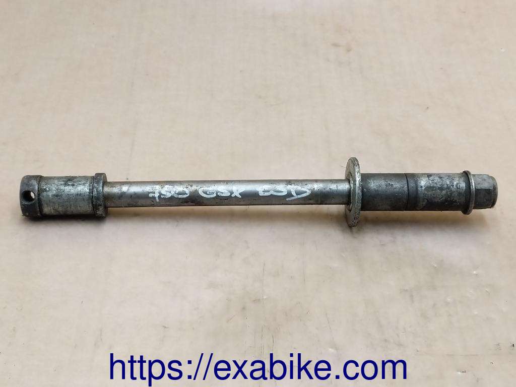 rear wheel axle Suzuki GSX750ES - photo 1
