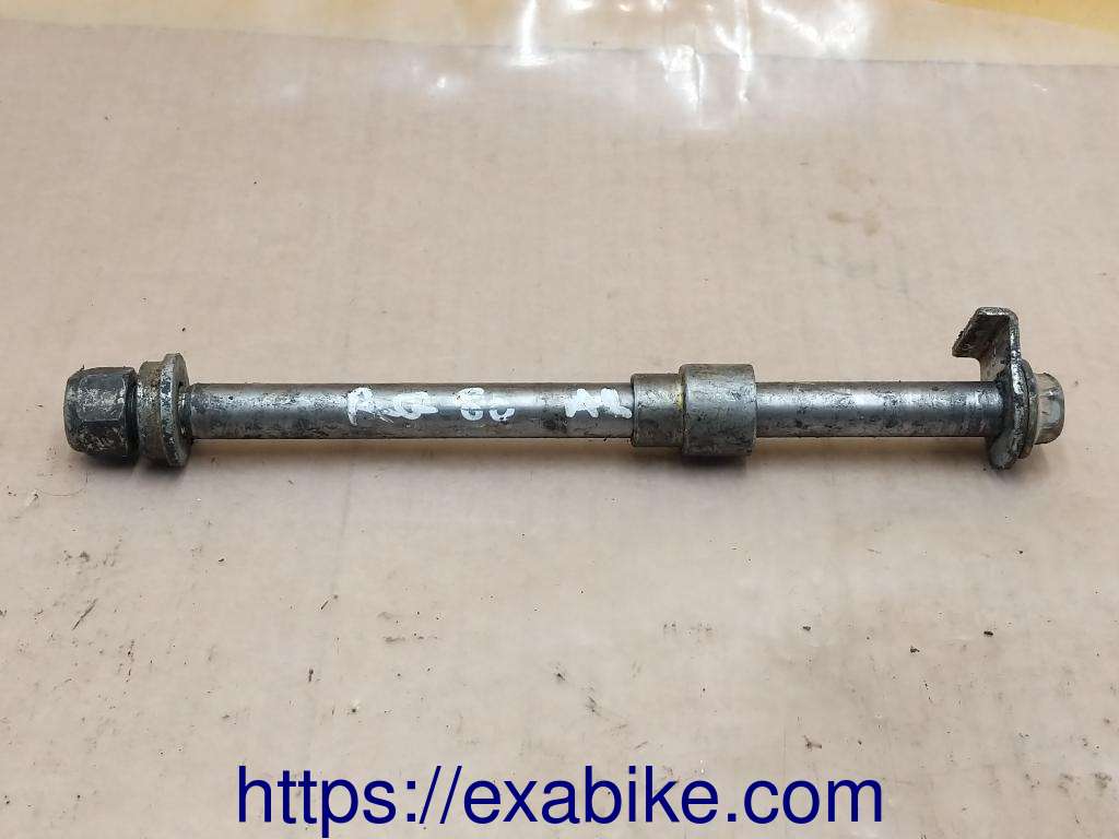 axe de roue arrière Suzuki RG 80 - photo 1