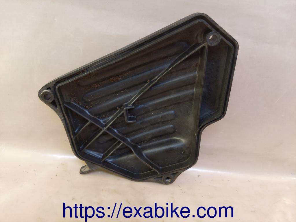 air cleaner box cover, left Honda CB 125 TD - photo 2