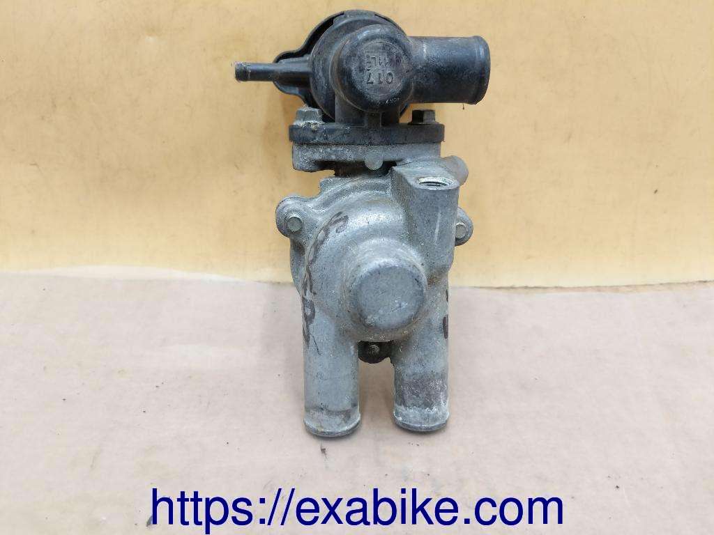 thermostat case Kawasaki GPZ 500 - photo 2
