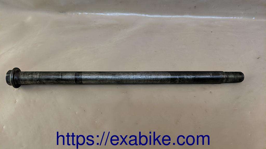 axe de roue arrière Kawasaki GPZ 1100 - photo 1