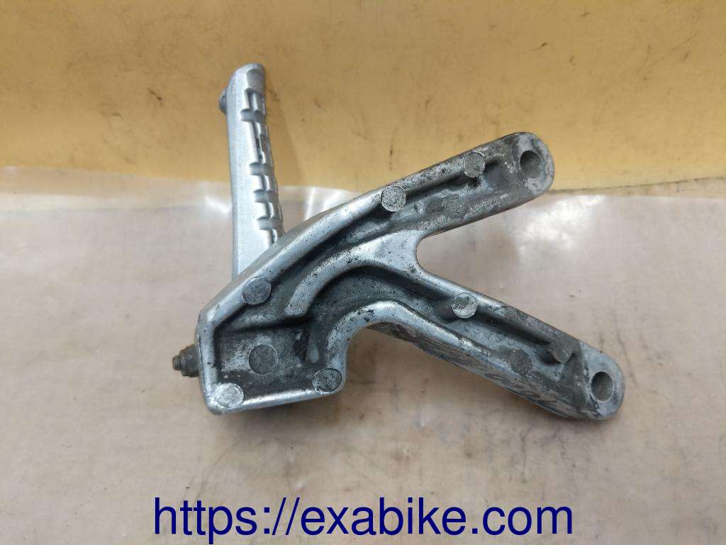 footrest plate, rear left Yamaha FZR 1000 - photo 2