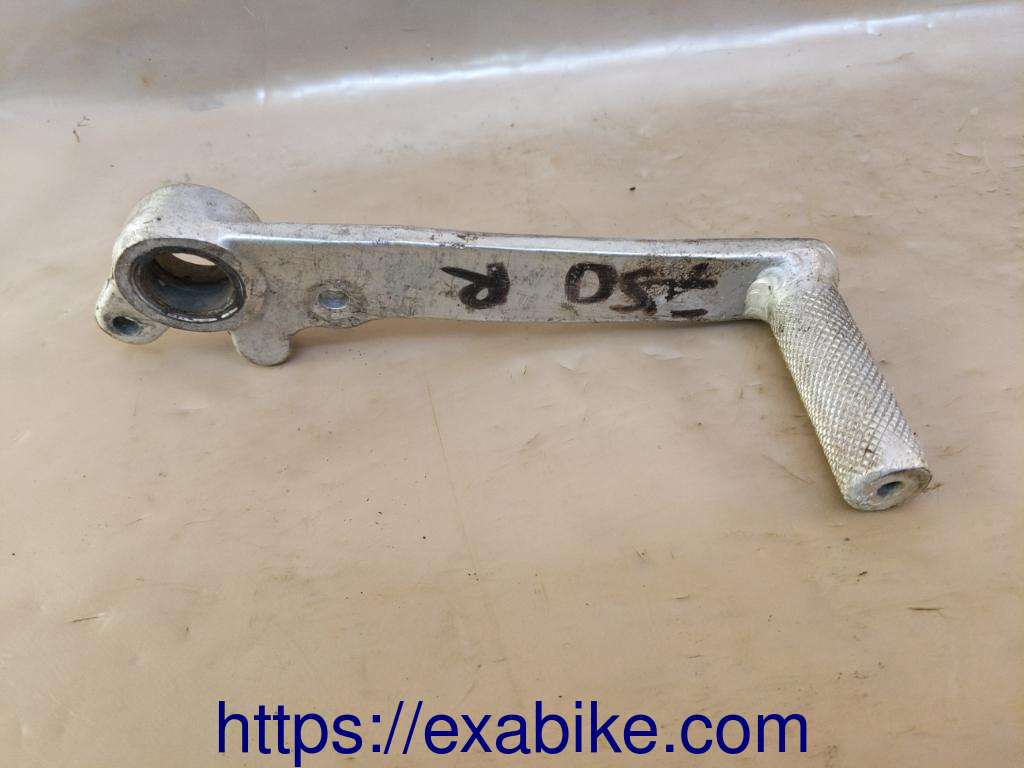 brake pedal Suzuki GSXR 750 - photo 1