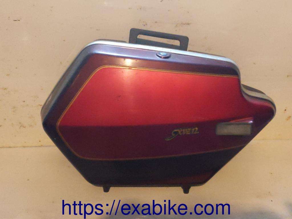 saddlebag, left Yamaha XVZ 1200 Venture - photo 1
