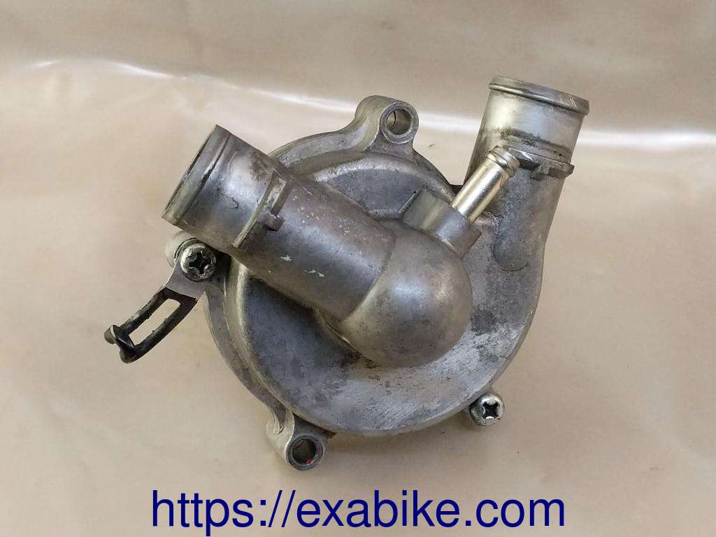 water pump Suzuki GSXR 1000 - photo 1