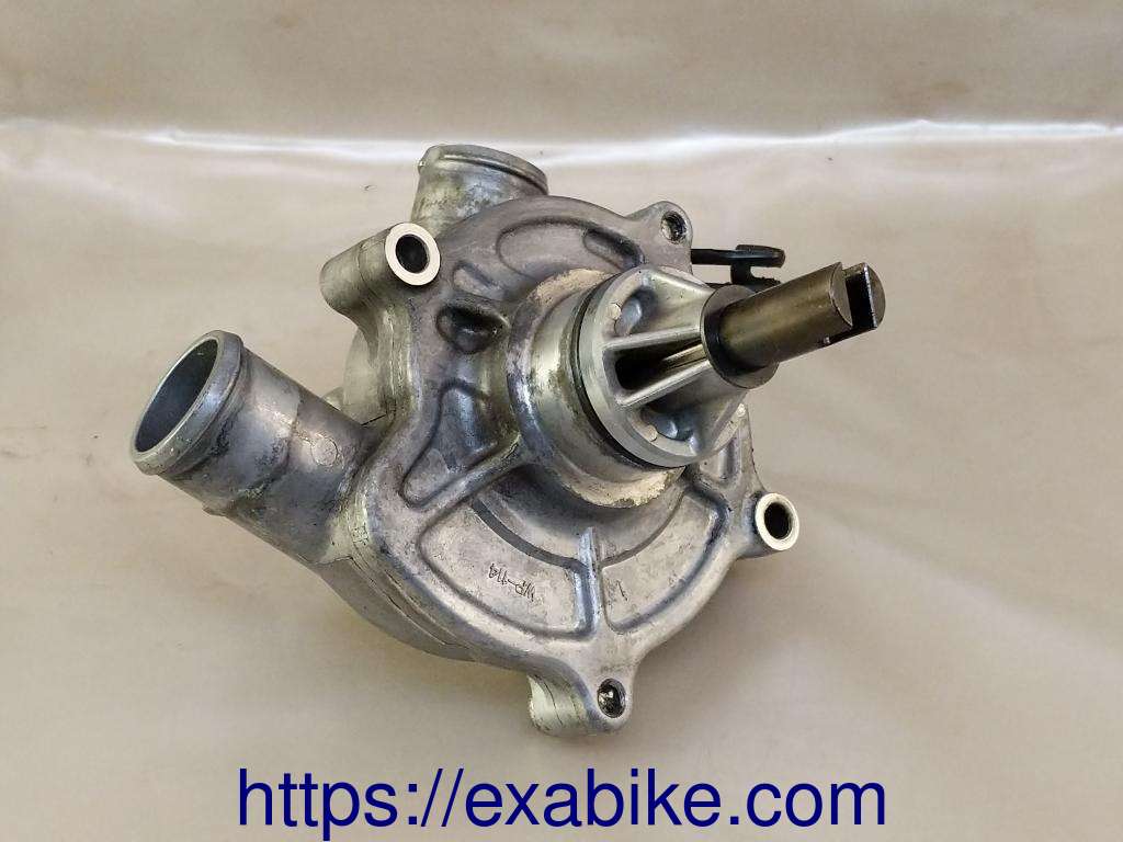 water pump Suzuki GSXR 1000 - photo 2