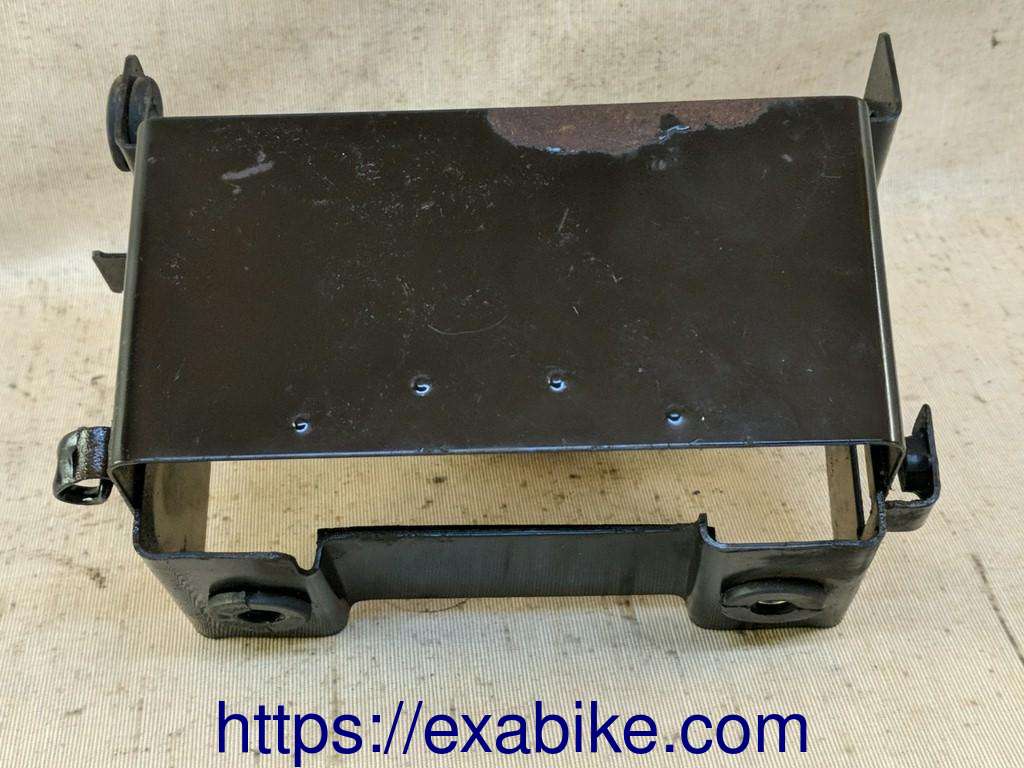 bac à batterie Suzuki GSE 500 - photo 2