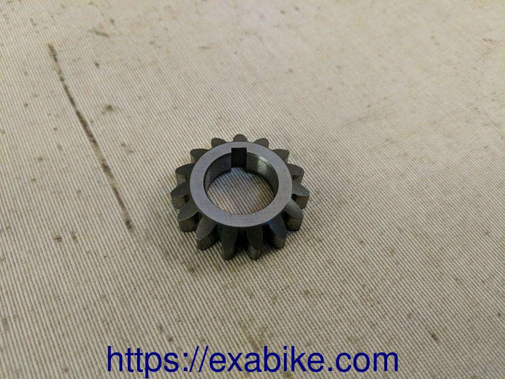 oil pump driven gear Suzuki GN 125 - photo 1