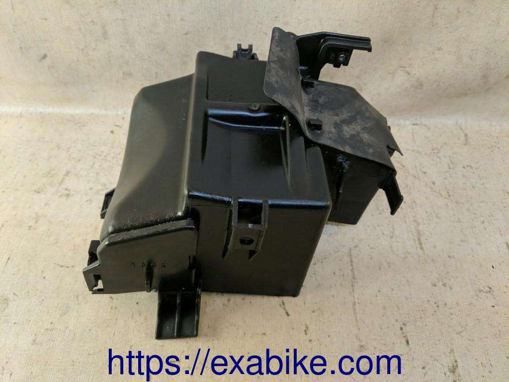 bac à batterie Honda CBR 600 - photo 3