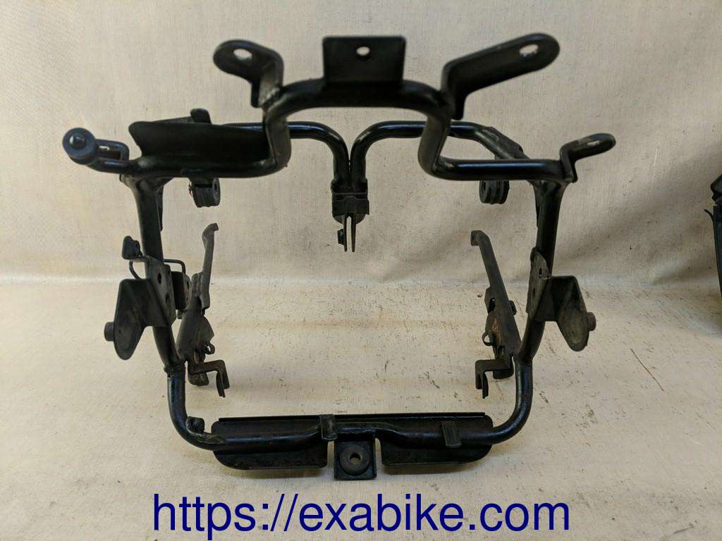 fairing bracket Honda VF1000F - photo 1