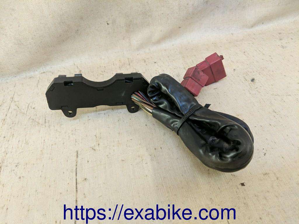 fuse box Honda VF1000F - photo 2