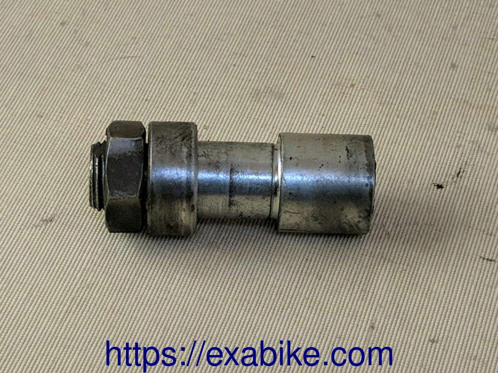 broche de roue arrière Suzuki TS 50 - photo 1