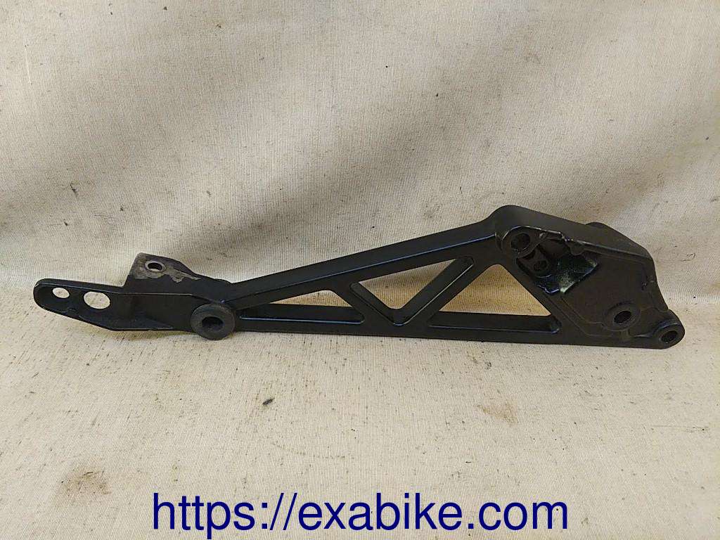 platine repose-pied gauche Honda VF1000F - photo 2
