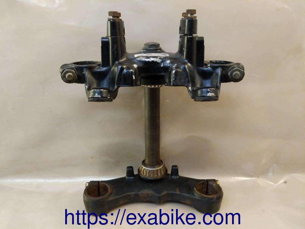 fork bracket Suzuki GSG 850 - photo 1