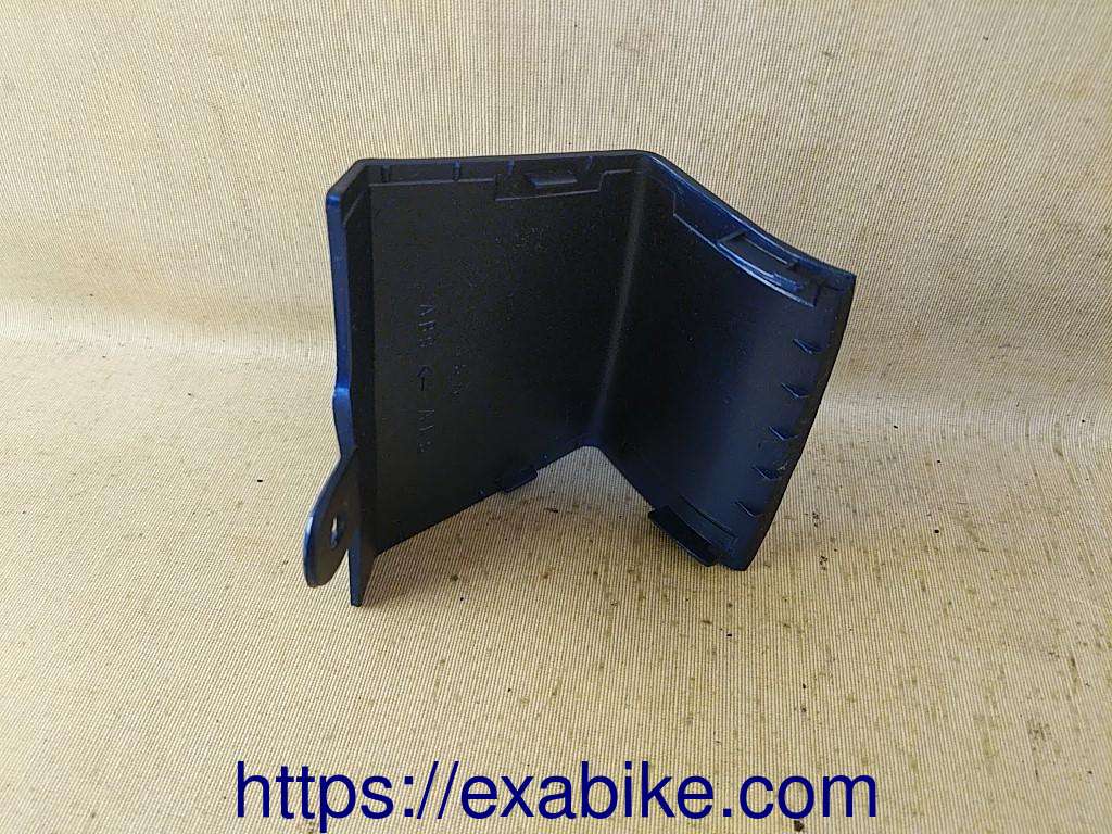 élément d'habillage Yamaha modele a identifier - photo 2