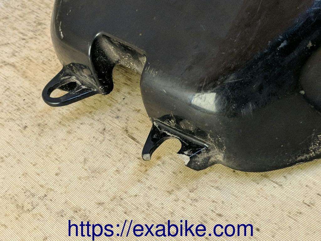fuel tank cover Yamaha 600 FZR - photo 3