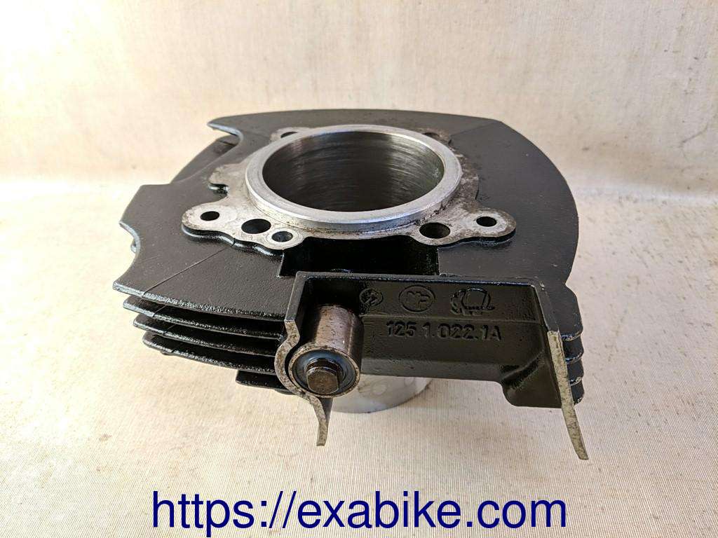cylinder, vertical Ducati 600 Monster - photo 1