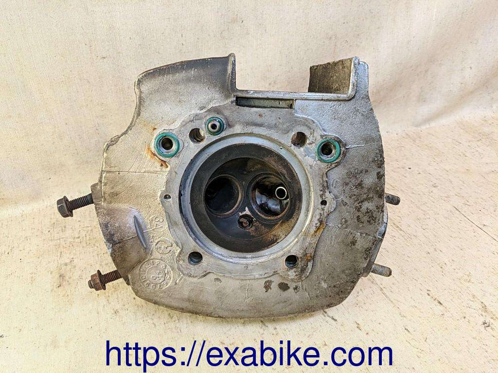 cylinder head, vertical Ducati 600 Monster - photo 5