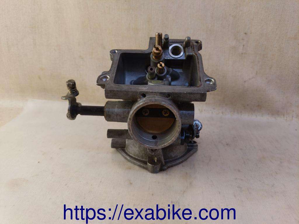 carburetor body, rear left Honda VF750F - photo 4