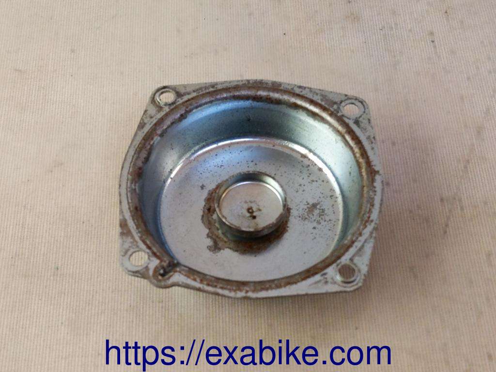 carburetor top cap Honda VF500F - photo 2