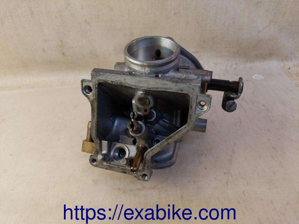 corps de carburateur arrière gauche Honda VF500F - photo 2