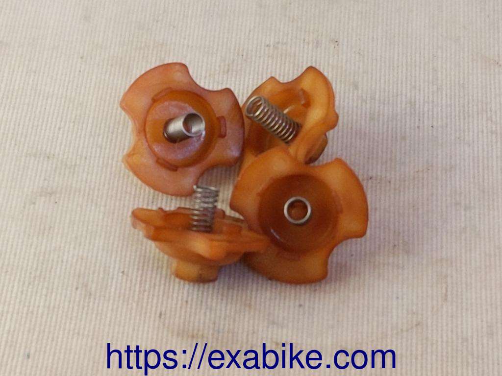 carburetor needle maintainers Honda VF500F - photo 1